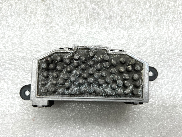 Citroen C4 Picasso 06-10 Izplūdes gāze pēc 9654652480 6441W9