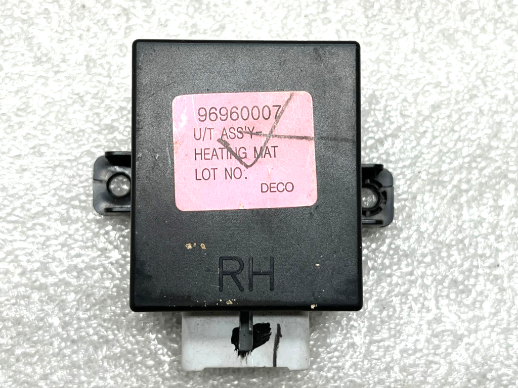 Opel Antara Chevrolet Captiva sēdekļu apsildes vadības bloks pa labi 96960007 4814185