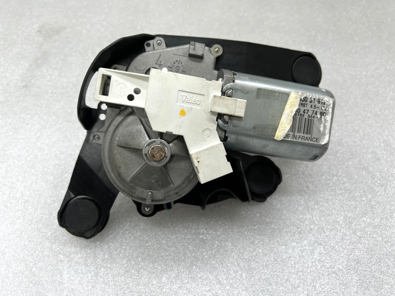 Peugeot 308 3008 5008 Citroen C4 DS4 DS5 Aizmugurējā tīrītāja motors 64057JQ 9680477480
