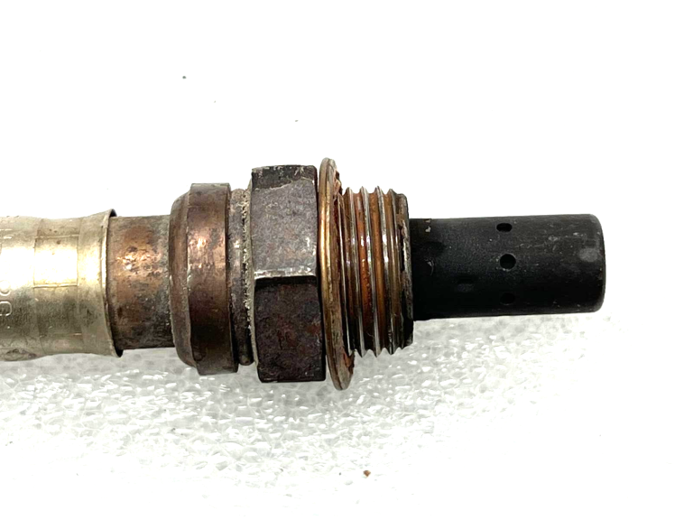 Oriģināls Kia Hyundai NTK lambda sensors 588-H13 588H13 3921037533 39210-37533