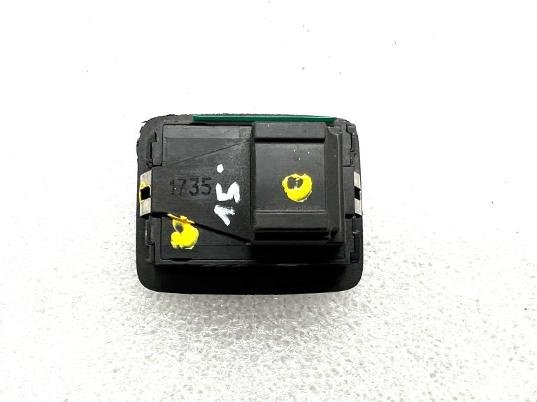 Skoda VW signalizācijas sistēmas slēdzis 1t0962109