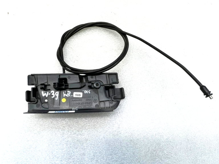 VW Aizmugurējā sēdekļa atzveltnes atbrīvošana 3ae885591
