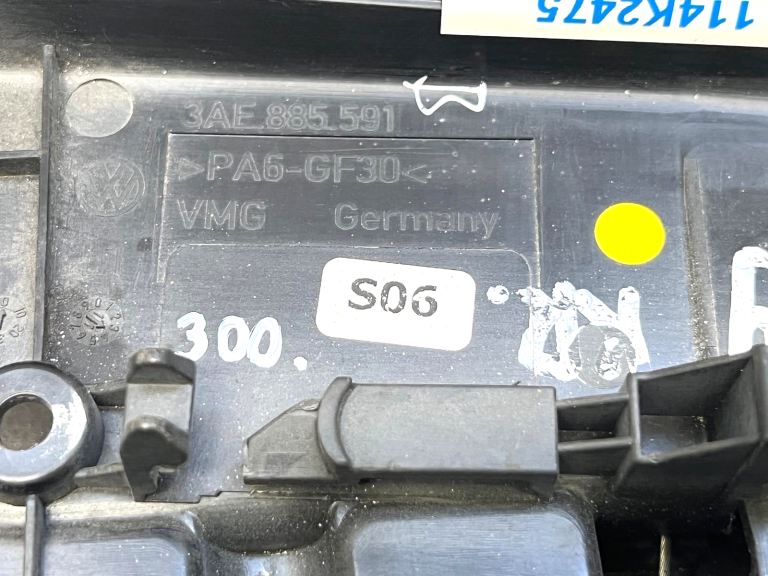VW Aizmugurējā sēdekļa atzveltnes atbrīvošana 3ae885591