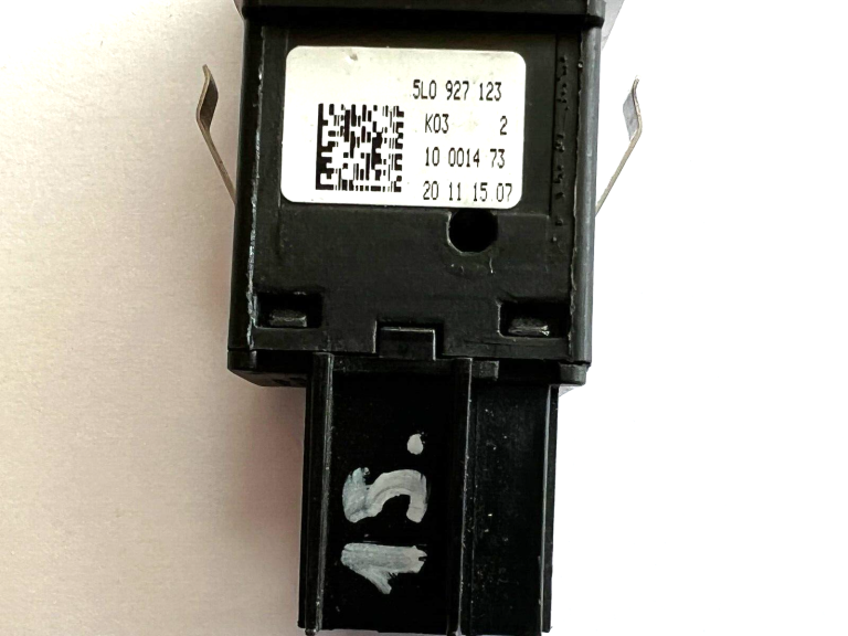 Skoda Yeti automātiskās parkošanās palīgsistēmas slēdža poga 5l0927123