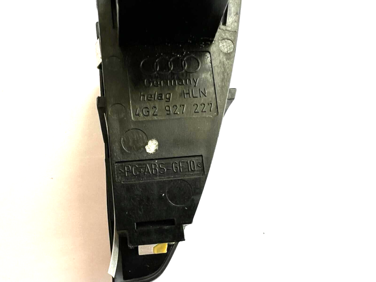 Audi kruīza kontroles slēdzis 4g2927227
