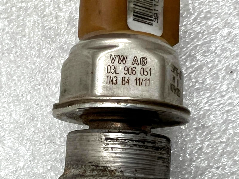 VW Passat 2.0TDI degvielas iesmidzināšanas sliedes spiediena sensors 03l089n 03L906051