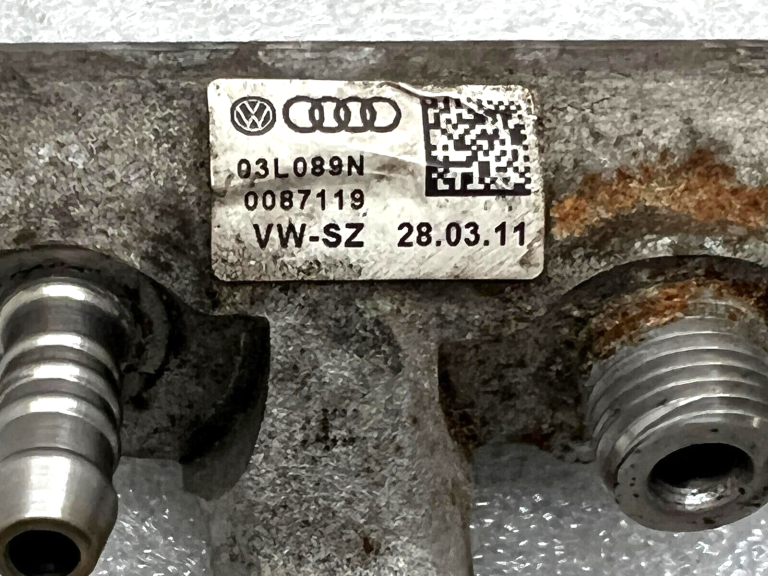 VW Passat 2.0TDI degvielas iesmidzināšanas sliedes spiediena sensors 03l089n 03L906051