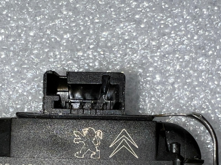 Citroen vējstikla lietus sensors 9680505280