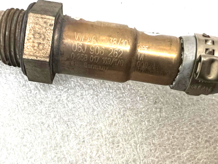 Priekšējais skābekļa O2 sensors 06j906262m