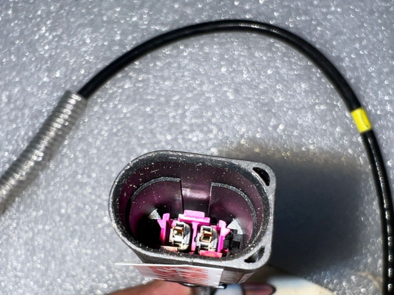 VW Lambda sensors 04l906088ar