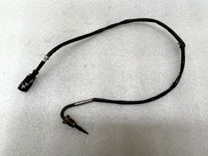 VW Skoda izplūdes gāzu temperatūras sensors 04l906088bd