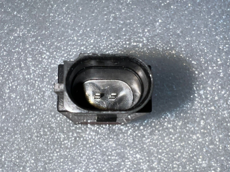 Skoda Kodiaq Audi VW VW antena Bezatslēgu skeneris aizmugurējais 5q0962131