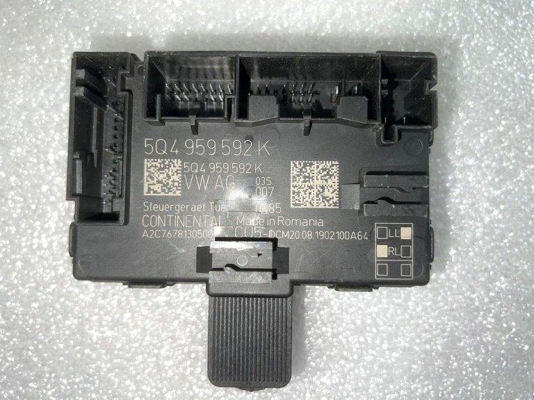 Skoda Kodiaq ECU vadības moduļa bloks 5q4959592k