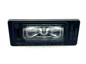 Skoda Kodiaq numura apgaismojums 5na943021