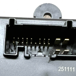 Volvo durvju vadības bloks ECU aizmugurējā labajā pusē 31343482