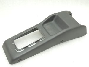 OEM Suzuki Jimny III centrālās konsoles apdare 7581081A00P4Z