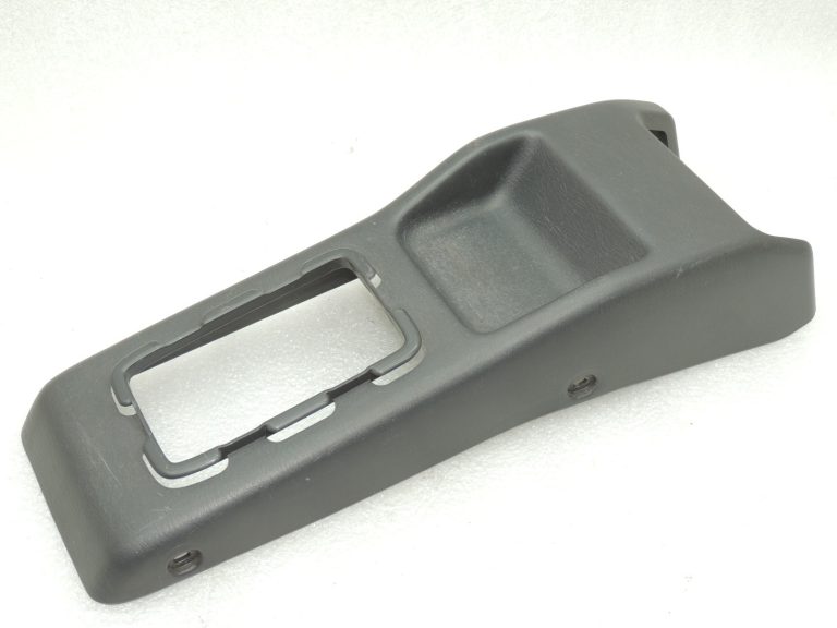 OEM Suzuki Jimny III centrālās konsoles apdare 7581081A00P4Z