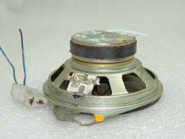 OEM Suzuki Jimny III skaļrunis 3910260F00