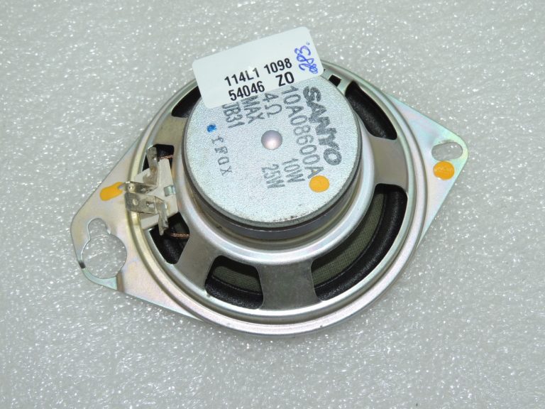 OEM Suzuki Jimny III skaļrunis 3910281A11