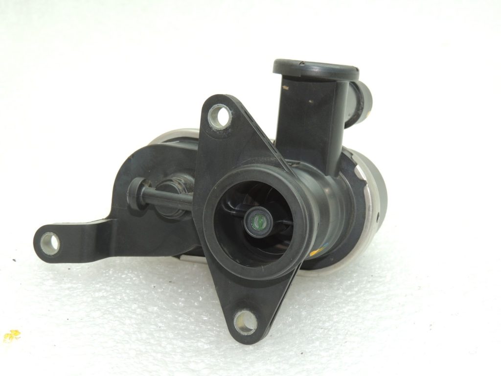 OEM Suzuki SX4 2.0i Emisijas elektromagnētiskais vārsts Solenoīda vārsts 1821052D00