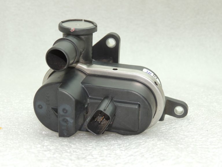 OEM Suzuki SX4 2.0i Emisijas elektromagnētiskais vārsts Solenoīda vārsts 1821052D00