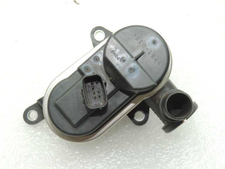 OEM Suzuki SX4 2.0i Emisijas elektromagnētiskais vārsts Solenoīda vārsts 1821052D00