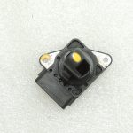 OEM Suzuki Grand Vitara II 2.0D masas gaisa plūsmas sensors 1380065D00