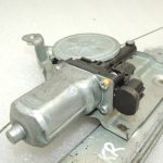 OEM Suzuki Grand Vitara III logu regulators ar motoru priekšējais kreisais 8340265J01