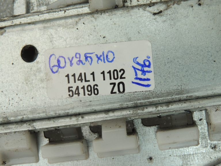 OEM Suzuki Grand Vitara III logu regulators ar motoru priekšējais kreisais 8340265J01