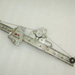OEM Suzuki Grand Vitara III logu regulators ar motoru priekšējais kreisais 8340265J01