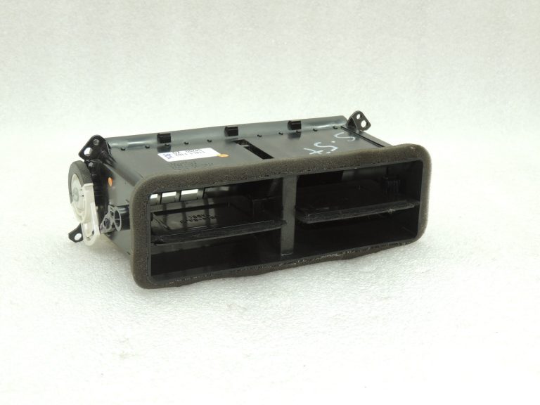 OEM Suzuki Grand Vitara III mērinstrumentu paneļa ventilācijas centrs 7361064J005PK
