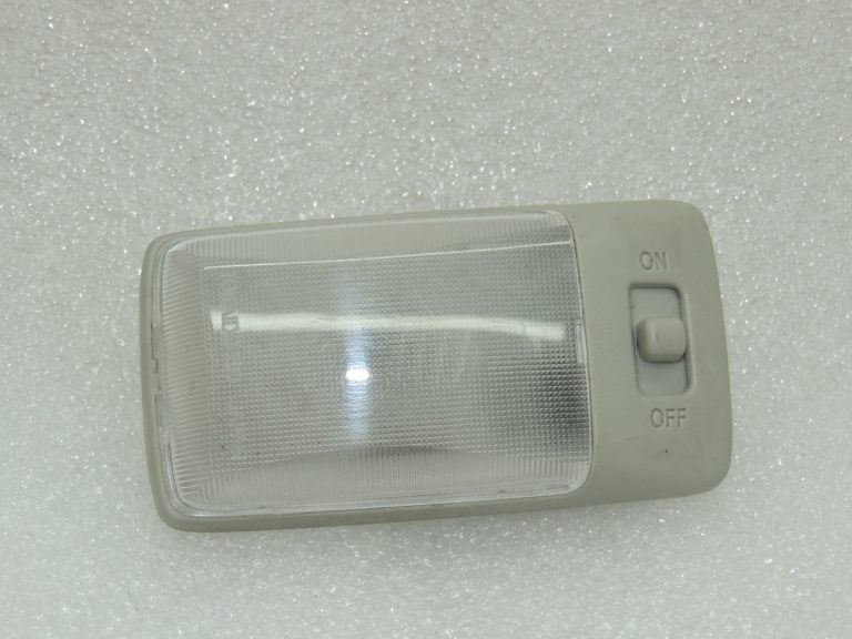 OEM Suzuki Grand Vitara II salona apgaismojums 3621074F026GS
