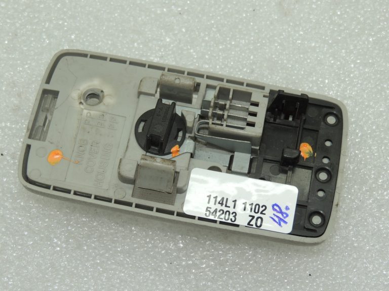 OEM Suzuki Grand Vitara II salona apgaismojums 3621074F026GS