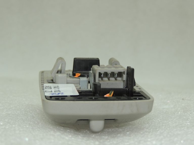 OEM Suzuki Grand Vitara II salona apgaismojums 3621074F026GS