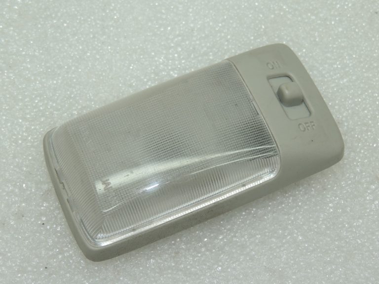OEM Suzuki Grand Vitara II salona apgaismojums 3621074F026GS