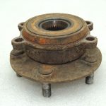 OEM Mazda 6 2.2D Priekšējā riteņa rumba KD353304XC