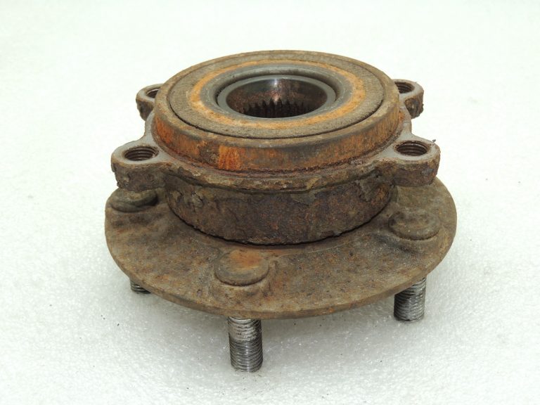 OEM Mazda 6 2.2D Priekšējā riteņa rumba KD353304XC