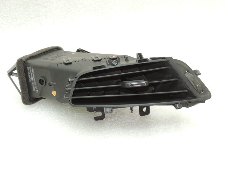 OEM Opel Zafira C Priekšējā centrālā labā paneļa ventilācijas režģa ventilācijas sprausla 13427381