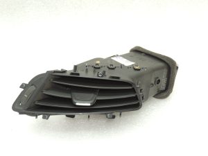 OEM Opel Zafira C Front center left dashboard air grille air nozzle 13427382