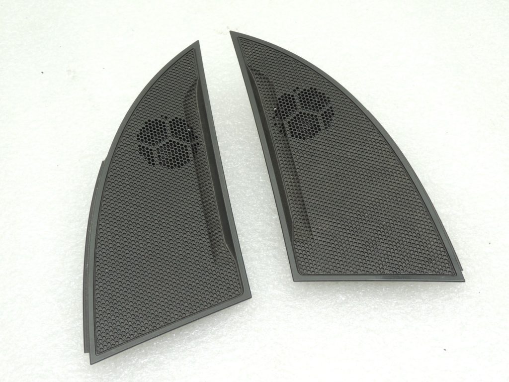 OEM Opel Zafira C skaļruņu vāku komplekts paneļa panelim 20891043, 2089104