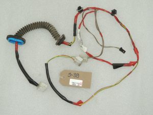 OEM Suzuki SX4 1.6i Aizmugurējā labās puses durvju elektroinstalācijas instalācija 3675179J01