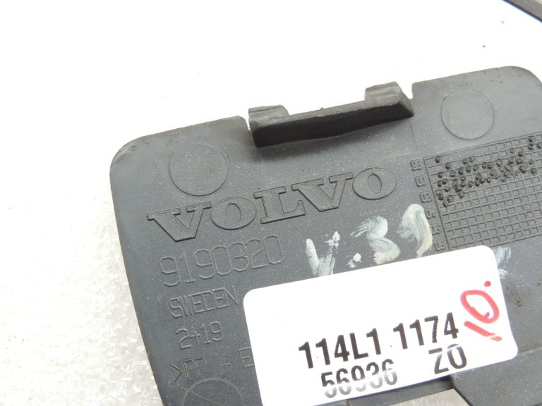 OEM Volvo V70 II priekšējās vilkšanas acs vāciņš 39976863