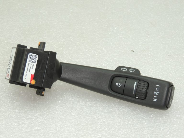 Volvo V70 III Stikla tīrītāju slēdzis Vējstikla tīrītāju slēdzis 31275360