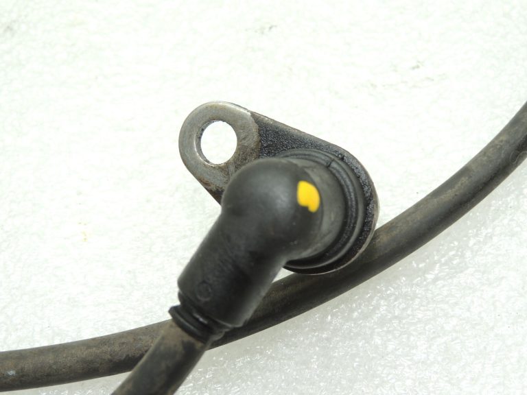 OEM Suzuki Liana riteņa ātruma sensors aizmugurējais kreisais 5632054G00