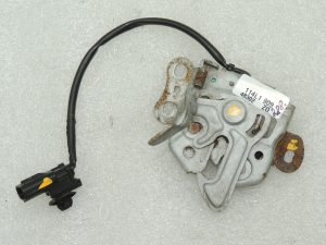 Suzuki SX4 II dzinēja pārsega slēdzene, dzinēja pārsega fiksators 8211062M20