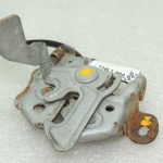Suzuki SX4 II dzinēja pārsega slēdzene, dzinēja pārsega fiksators 8211062M20