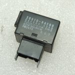 Oriģināls „Suzuki“ pagrieziena signāla relejs 3861084F00