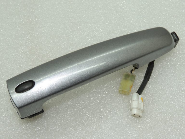Suzuki SX4 ārējo priekšējo durvju rokturis bez atslēgas, pelēks 82810-63811-ZCD