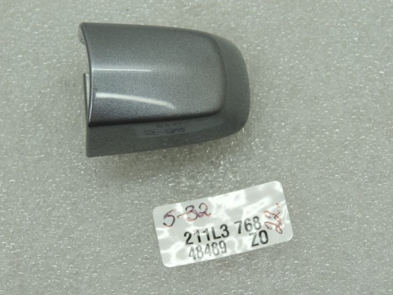 Suzuki SX4 Kapsulas ārdurvju rokturis priekšējais labās puses pelēks 82813-63J10-ZCD