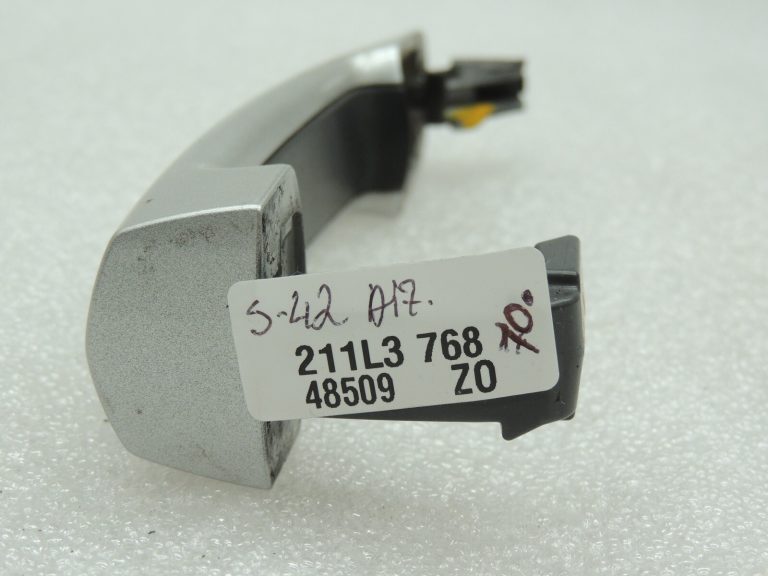 Suzuki SX4 ārējo aizmugurējo durvju rokturis sudraba krāsā 82812-63J00-ZCC
